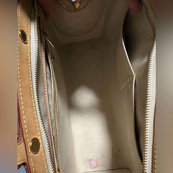 Louis Vuitton Monogram Vernis Brea MM - Picture 5 of 6